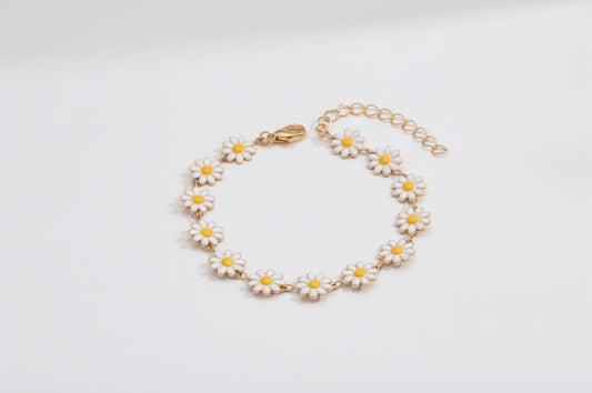 Gold Daisy Charm Bracelet